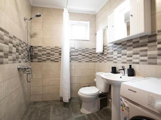 Christos Appartments Λαζαράτα Εξωτερικό φωτογραφία